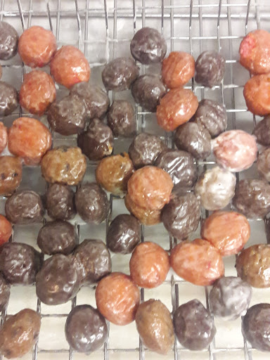 Donut Shop «B & P Donut & Deli», reviews and photos, 850 Silver Ln, East Hartford, CT 06118, USA