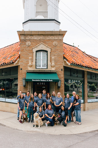 Pet Supply Store «Brookside Barkery & Bath», reviews and photos, 118 W 63rd St, Kansas City, MO 64113, USA