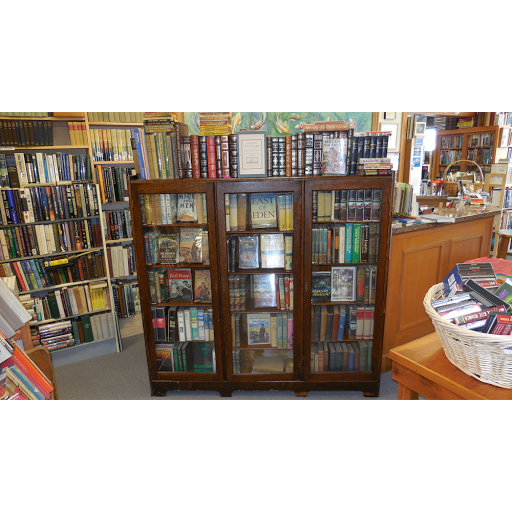 Used Book Store «Pacific Coast Books», reviews and photos, 2143 US-101, Lincoln City, OR 97367, USA