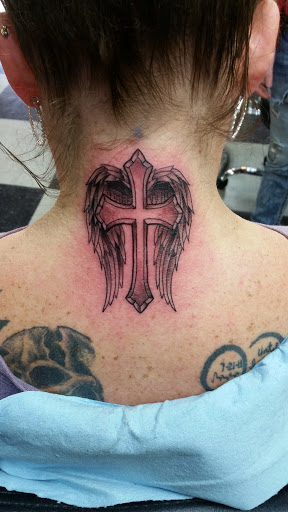 Tattoo Shop «Hearts of Fire Tattoo», reviews and photos, 212 W McDaniel St, Springfield, MO 65806, USA