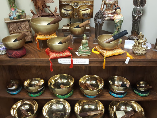 Book Store «Quest Book Shop», reviews and photos, 306 Geneva Rd, Wheaton, IL 60187, USA