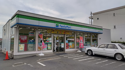 ファミリーマート平塚虹ヶ浜店