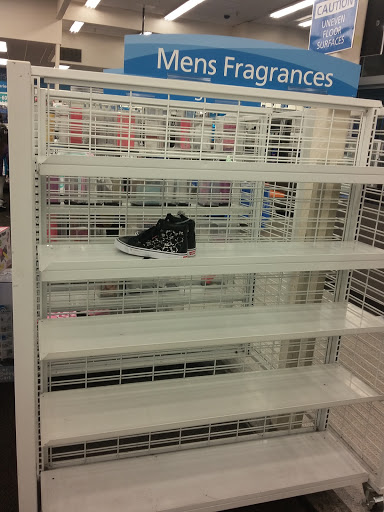 Clothing Store «Ross Dress for Less», reviews and photos, 640 Concar Dr, San Mateo, CA 94402, USA