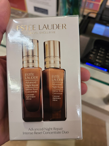 Cosmetics Store «The Cosmetics Company Store», reviews and photos, 4951 International Dr, Orlando, FL 32819, USA