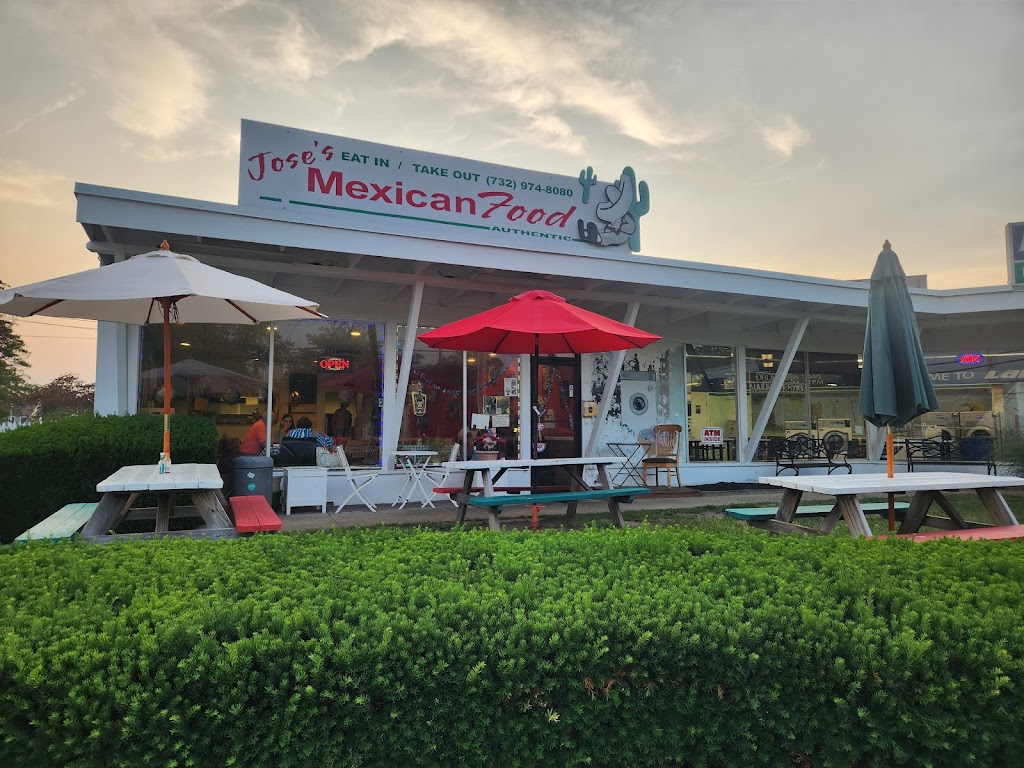 Jose's Mexican Restaurant 07762