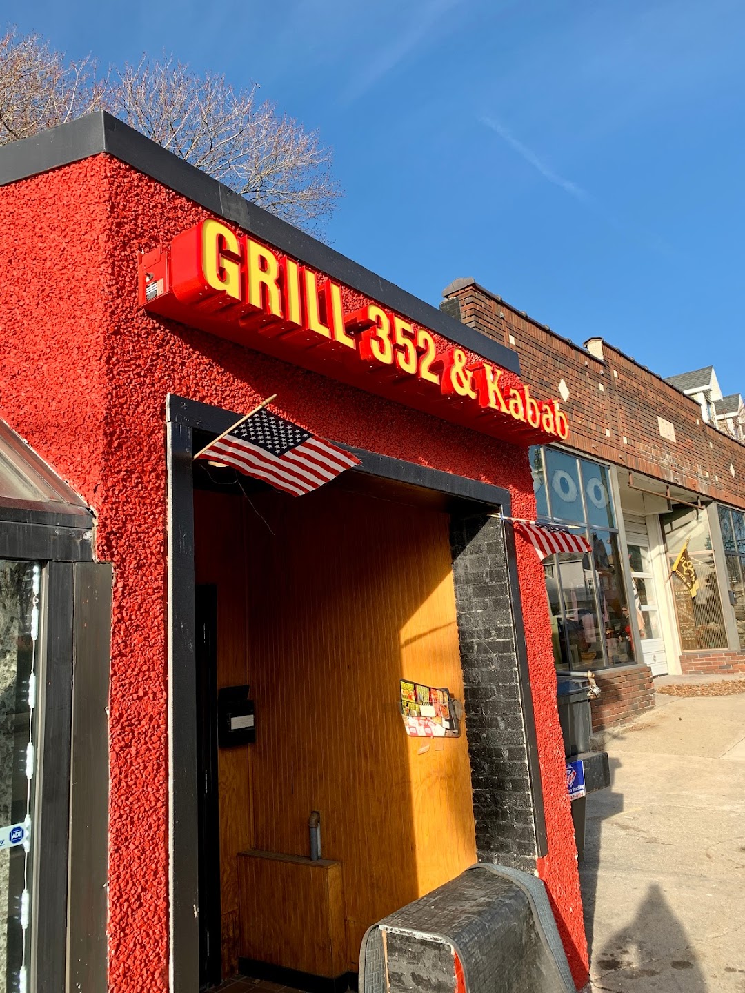 Grill 352 & kabab