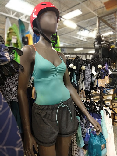 Camping Store «REI», reviews and photos, 11581 Fountains Dr, Maple Grove, MN 55369, USA