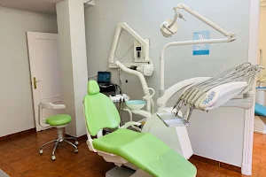 Clínica dental Alonso Ávila image