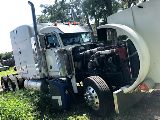 Tire Shop «L & R Tire Shop - Total Car Care», reviews and photos, 6923 W Hillsborough Ave, Tampa, FL 33634, USA