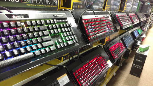 Computer Store «Micro Center», reviews and photos, 11755 Mosteller Rd, Sharonville, OH 45241, USA