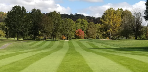 Golf Course «Edgewood Country Club», reviews and photos, 12541 Derricks Creek Rd, Charleston, WV 25320, USA
