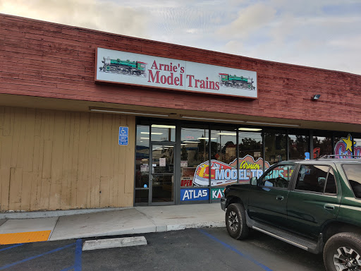 Arnie's Model Trains