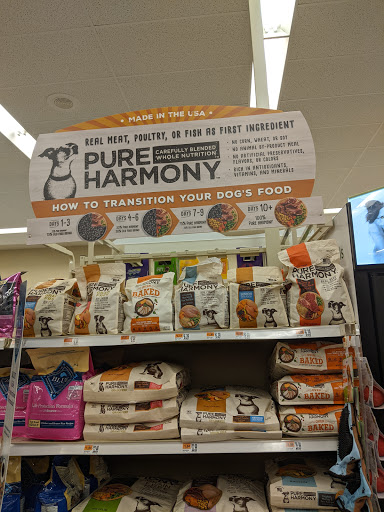 Supermarket «Big Y», reviews and photos, 1 E Silver St, Westfield, MA 01085, USA