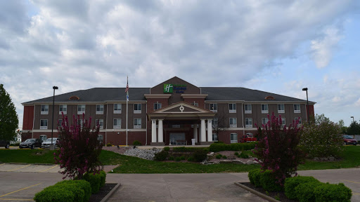 Hotel «Holiday Inn Express & Suites Sparta», reviews and photos, 1301 N Market St, Sparta, IL 62286, USA