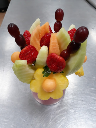 Gift Shop «Edible Arrangements», reviews and photos, 1100 N Tuttle Ave STE 15, Sarasota, FL 34237, USA