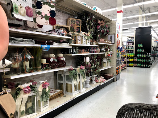 Discount Store «Big Lots», reviews and photos, 5112 Miller Rd g, Flint, MI 48507, USA