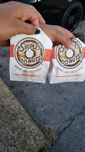 Donut Shop «Shipley Do-Nuts», reviews and photos, 507 W Moore Ave, Terrell, TX 75160, USA
