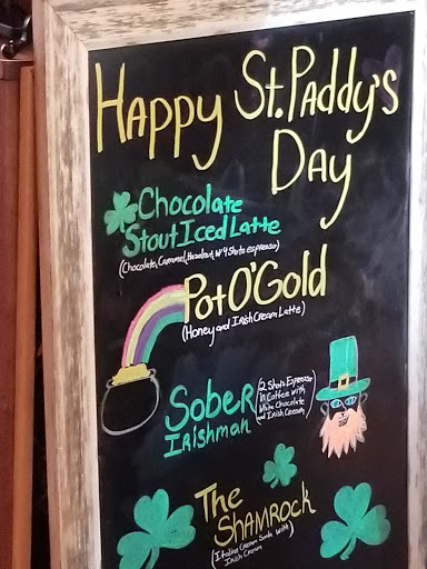 Coffee Shop «The Creme Coffee House», reviews and photos, 109 E 2nd St, Owensboro, KY 42303, USA