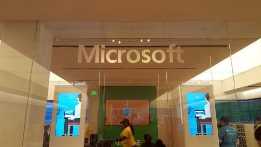 Computer Store «Microsoft Store», reviews and photos, 5015 Westheimer Rd A2421, Houston, TX 77056, USA