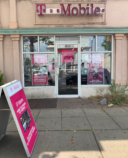 Cell Phone Store «T-Mobile», reviews and photos, 143 Washington Ave, Belleville, NJ 07109, USA