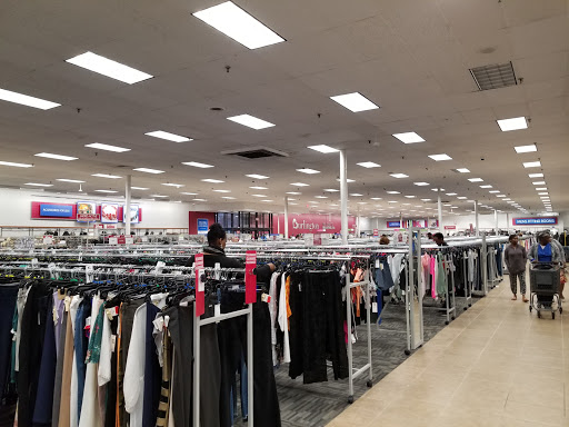 Clothing Store «Burlington Coat Factory», reviews and photos, 705 Granite St, Braintree, MA 02184, USA