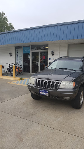 Used Car Dealer «TBK Wholesale», reviews and photos, 1611 Army Post Rd, Des Moines, IA 50315, USA