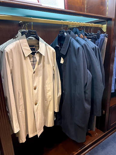 Clothing Store «Brooks Brothers», reviews and photos, 445 W Farms Mall, Farmington, CT 06032, USA