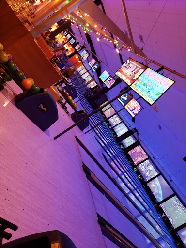 Bowling Alley «Bowlero Miami», reviews and photos, 11401 NW 12th St, Miami, FL 33172, USA