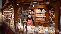 Atmosphère du Restaurant de spécialités alsaciennes Brasserie Chez Hansi à Colmar - n°7