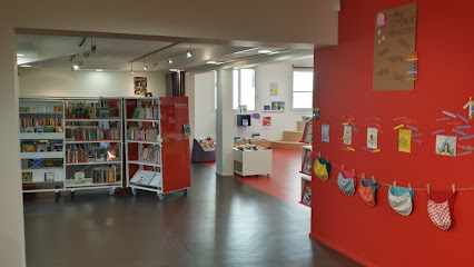 Bibliothèque Comme un roman Le Landreau