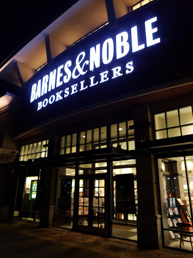 Book Store «Barnes & Noble», reviews and photos, 112 Eisenhower Pkwy, Livingston, NJ 07039, USA