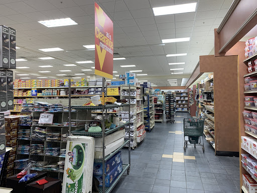 Home Goods Store «Christmas Tree Shops», reviews and photos, 41 Gusabel Ave, Nashua, NH 03063, USA