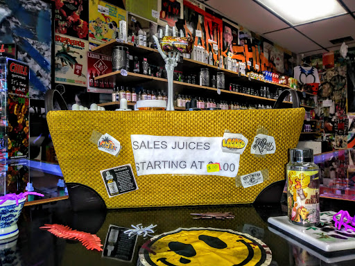 Vaporizer Store «Smoke Shop Inc - Vapor and Glass», reviews and photos, 4900 W Atlantic Blvd #5, Margate, FL 33063, USA