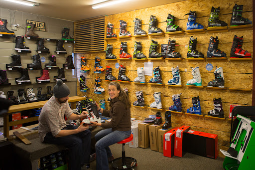 Outdoor Sports Store «Mountain to Sound Outfitters», reviews and photos, 3602 SW Alaska St, Seattle, WA 98126, USA