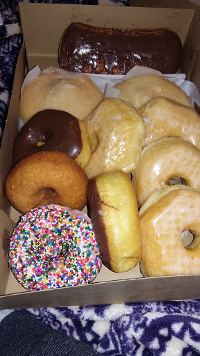 Donut Shop «Dallas Donuts», reviews and photos, 1930 6th St, Bremerton, WA 98337, USA