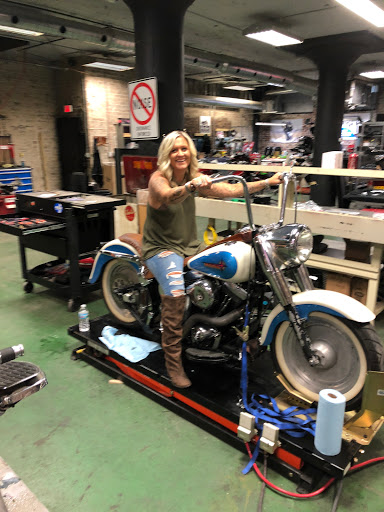 Motorcycle Dealer «Black Stock Motorcycle Company LLC (BSMC)», reviews and photos, 611 2nd Ave SE, Cedar Rapids, IA 52401, USA