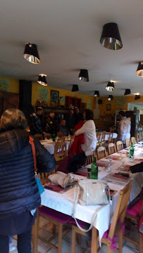 Atmosphère du Restaurant Pré du bonheur à Fougax-et-Barrineuf - n°2