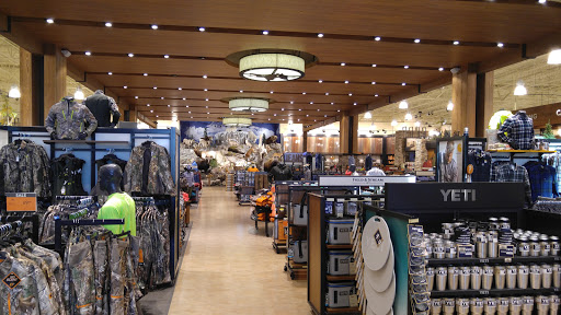 Outdoor Sports Store «Field & Stream», reviews and photos, 2075 Interchange Rd, Erie, PA 16509, USA