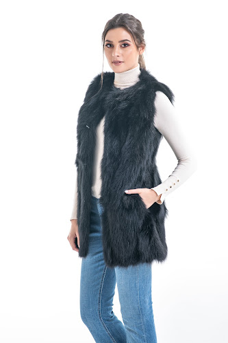 A&A Vesa Galati - Magazin cu haine de blana, veste de blana, caciuli de blana, jachete si geci de piele - <nil>