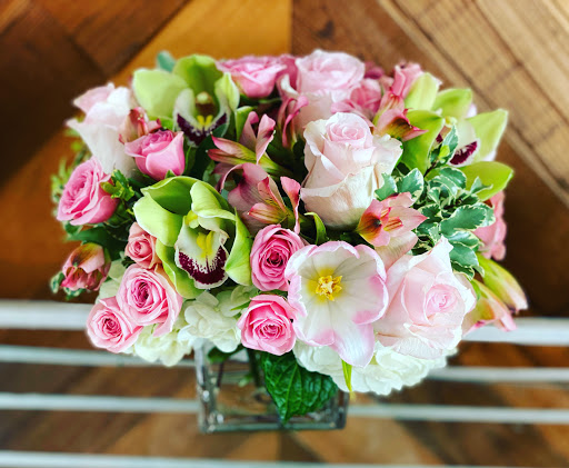 Florist «B&B Flowers and Balloons», reviews and photos, 623 S Pacific Ave, San Pedro, CA 90731, USA