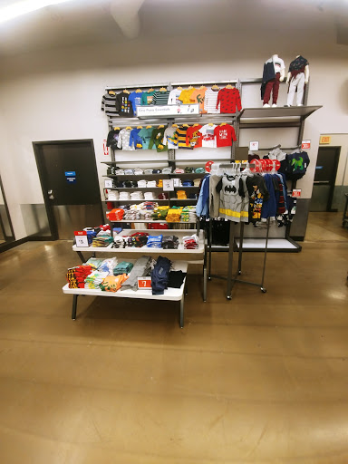 Clothing Store «Old Navy», reviews and photos, 2828 E 3rd St, Bloomington, IN 47401, USA