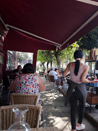 Atmosphère du Restaurant français Restaurant aux Platanes à Poligny - n°13