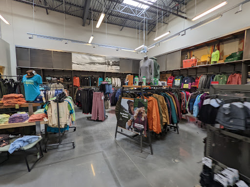 Camping Store «REI», reviews and photos, 6281 W 135th St, Overland Park, KS 66223, USA