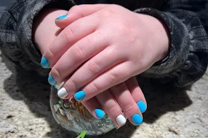 Azulene Nails & Day Spa image