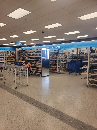 Clothing Store «Ross Dress for Less», reviews and photos, 1955 W Craig Rd, North Las Vegas, NV 89032, USA