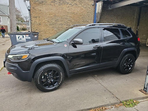 Car Wash «Irving Park Hand Car Wash Inc», reviews and photos, 7413 W Irving Park Rd, Chicago, IL 60634, USA