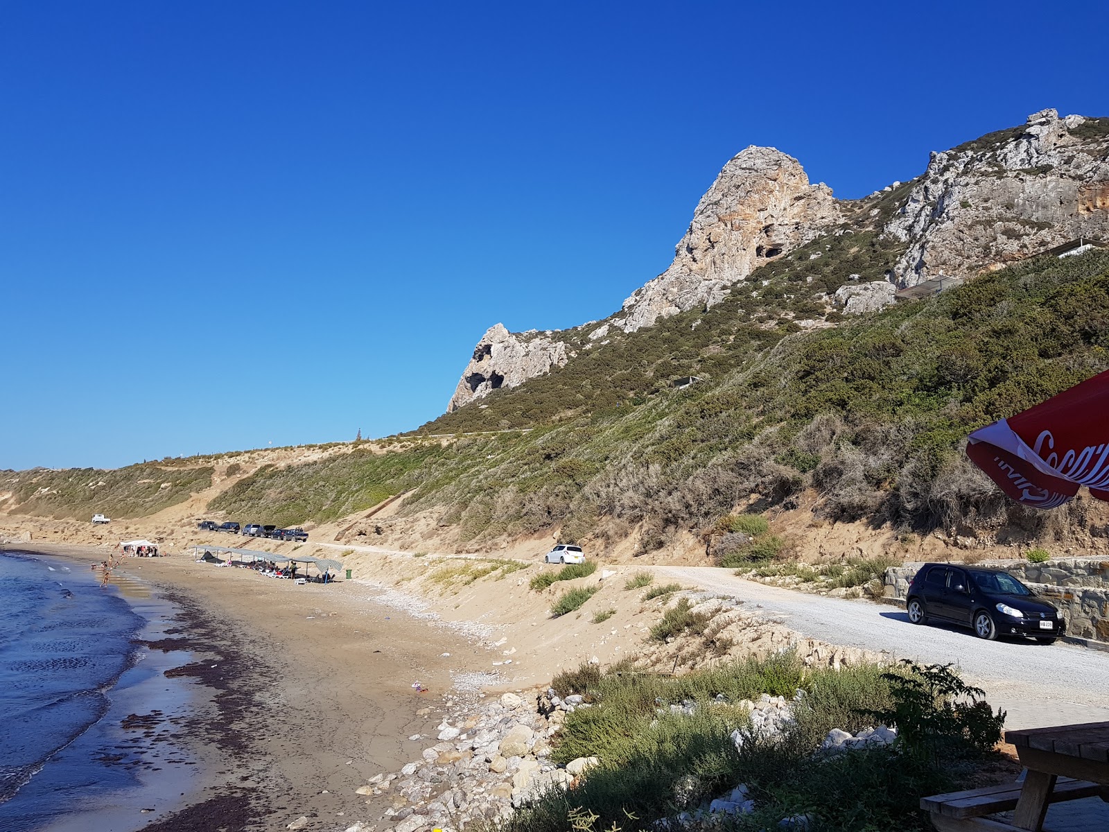 Hifzi karavan'in fotoğrafı birden fazla geniş koy ile birlikte