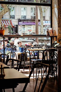 Atmosphère du Café ONI Coffee Shop à Paris - n°8