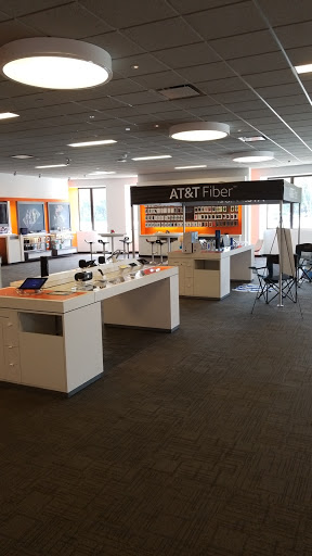 Cell Phone Store «AT&T», reviews and photos, 9039 Southside Blvd Suite 200, Jacksonville, FL 32256, USA