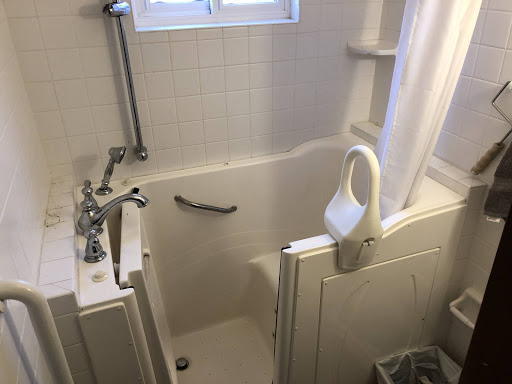 Corporate Office «Mad City Windows & Baths», reviews and photos